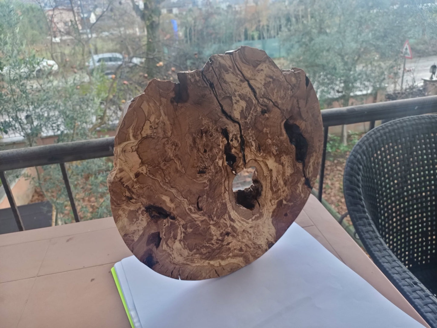 16" Round Olive Slab
