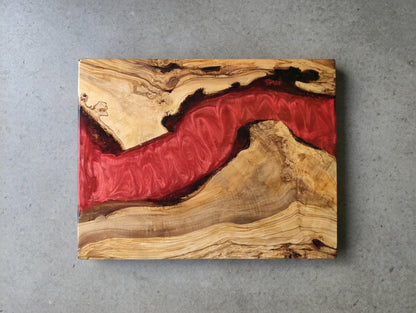 Epoxy Olive Root 16" Cuting Board