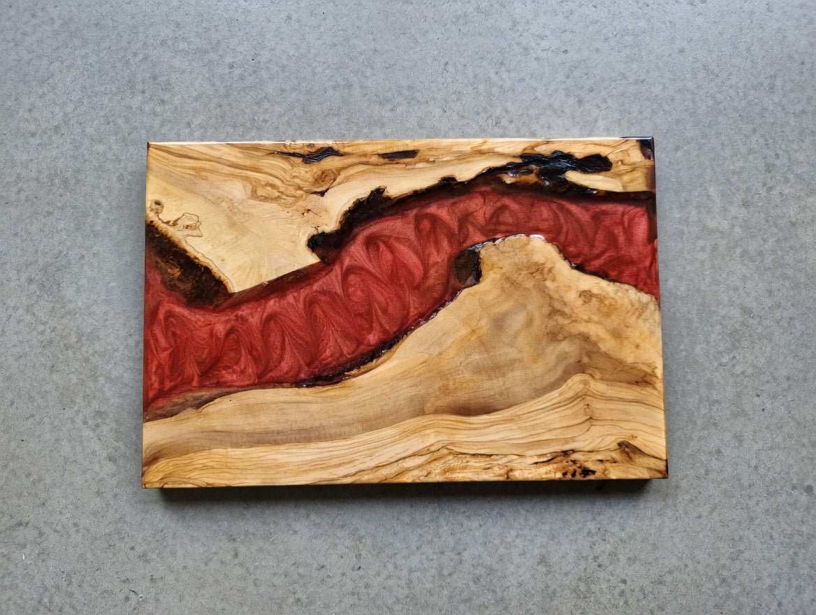 Epoxy Olive Root 16" Cuting Board
