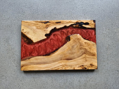 Epoxy Olive Root 16" Cuting Board