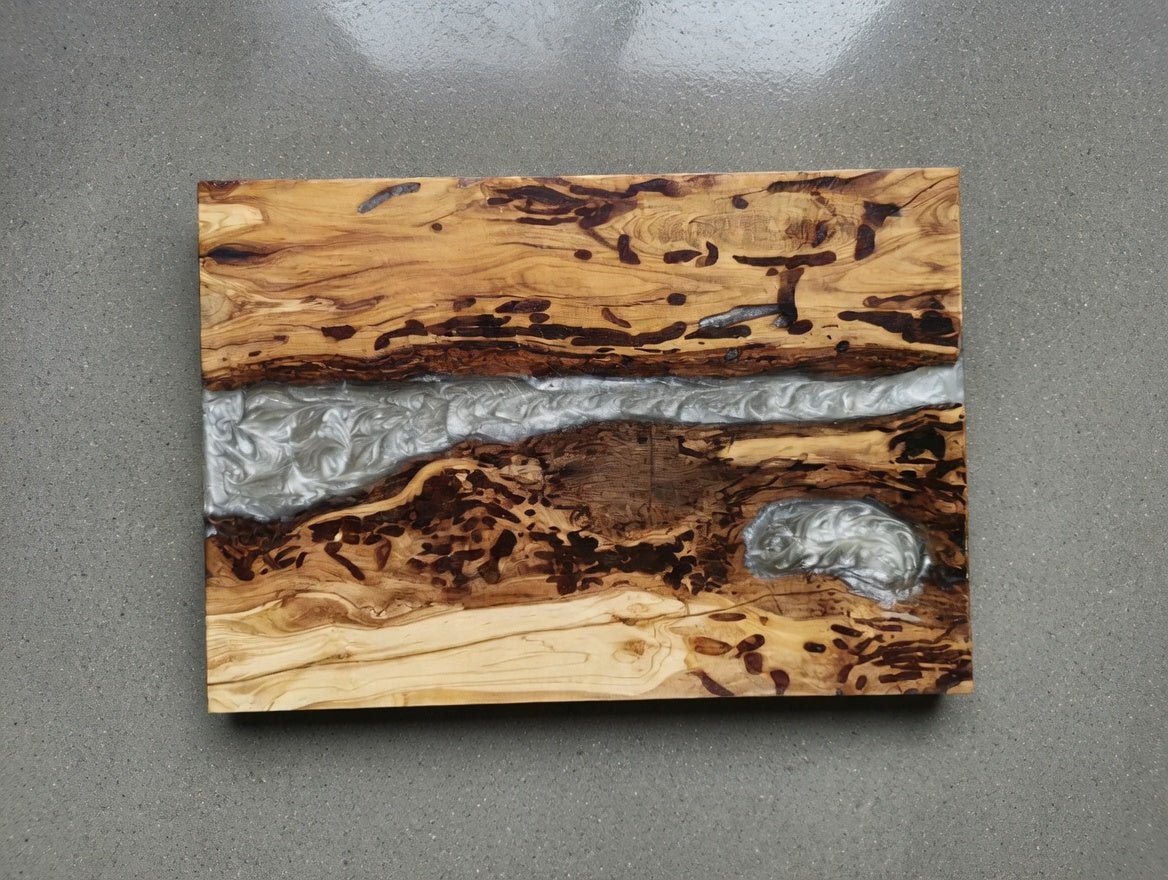 Epoxy Olive Root 16" Cuting Board