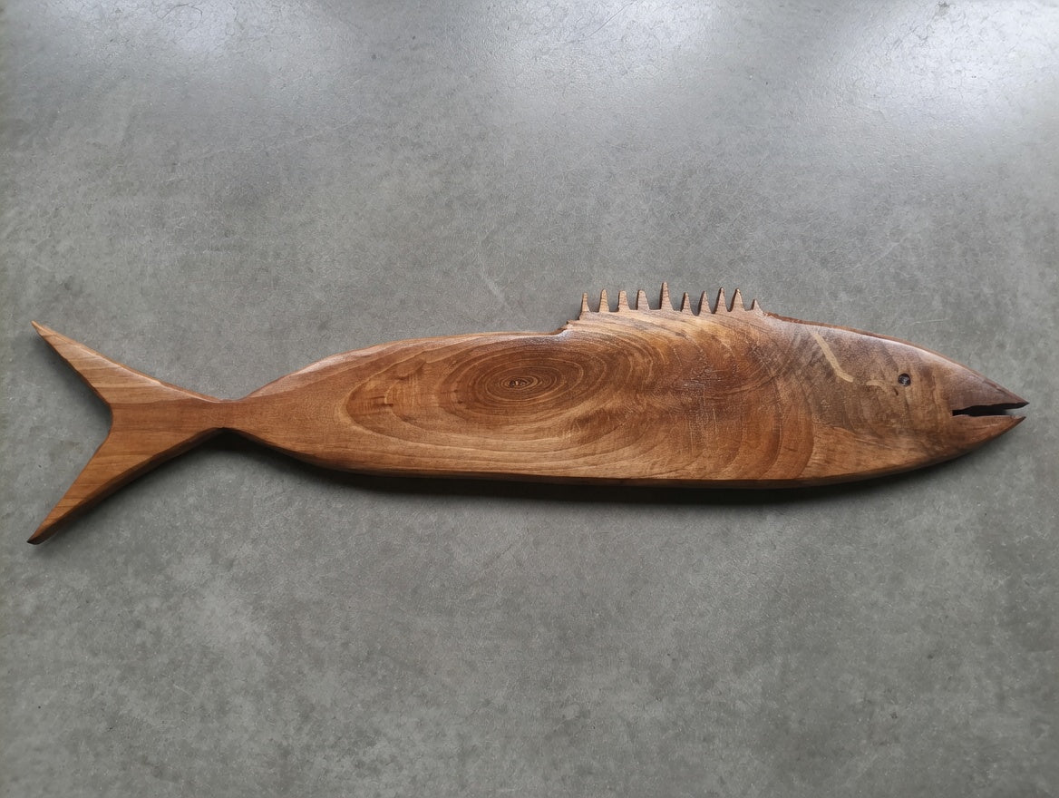 Walnut Chopping Board Fish