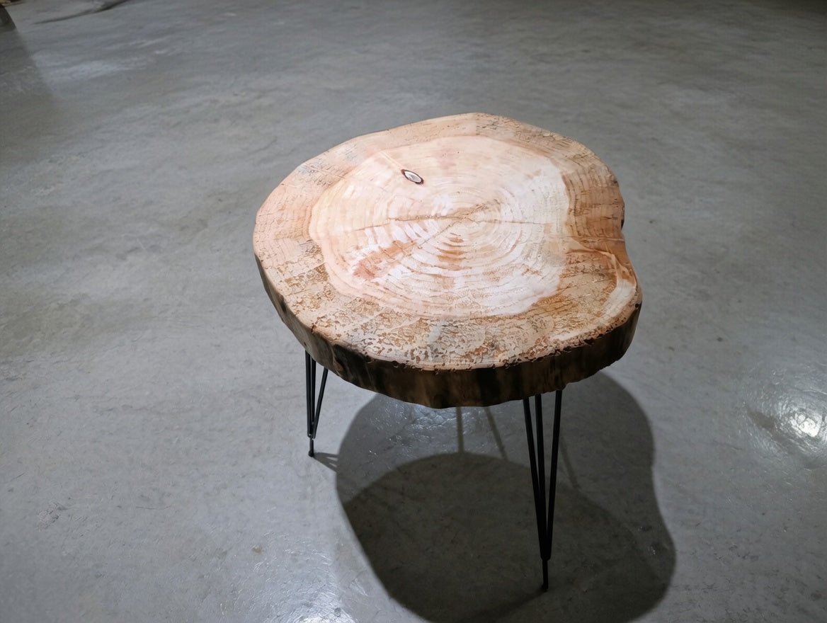 Willow Coffee Table 16"